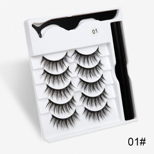 A Pair Of Eyelashes With Magnets In Fashion